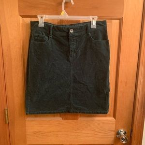 Green Sonoma corduroy skirt size 8